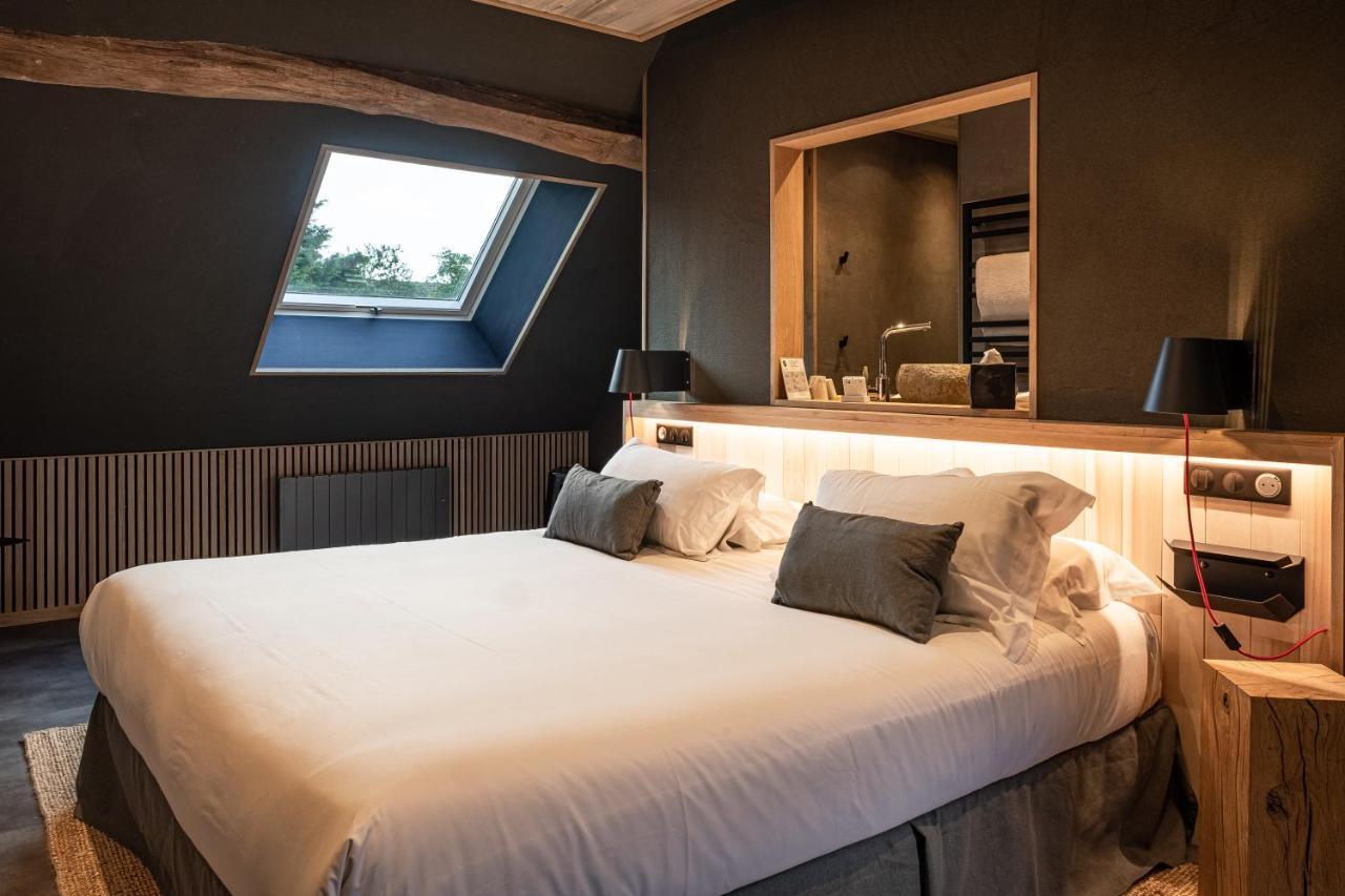 Le Studio Des Pres Verts Suite Design Avec Jacuzzi Privatif Jouey Luaran gambar