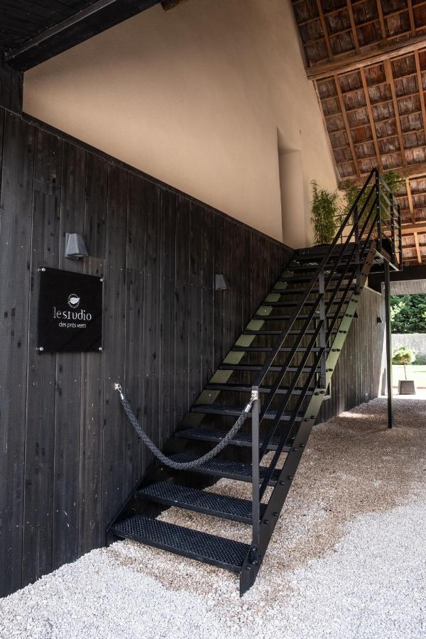 Le Studio Des Pres Verts Suite Design Avec Jacuzzi Privatif Jouey Luaran gambar